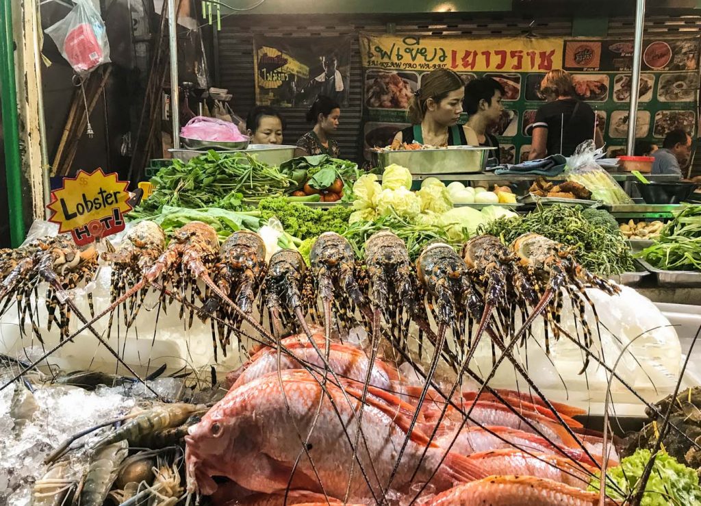 Where to stay in Bangkok, Thailand, areas for sightseeing, hipsters, foodies and where to find the best Thai food in this ultimate city guide.