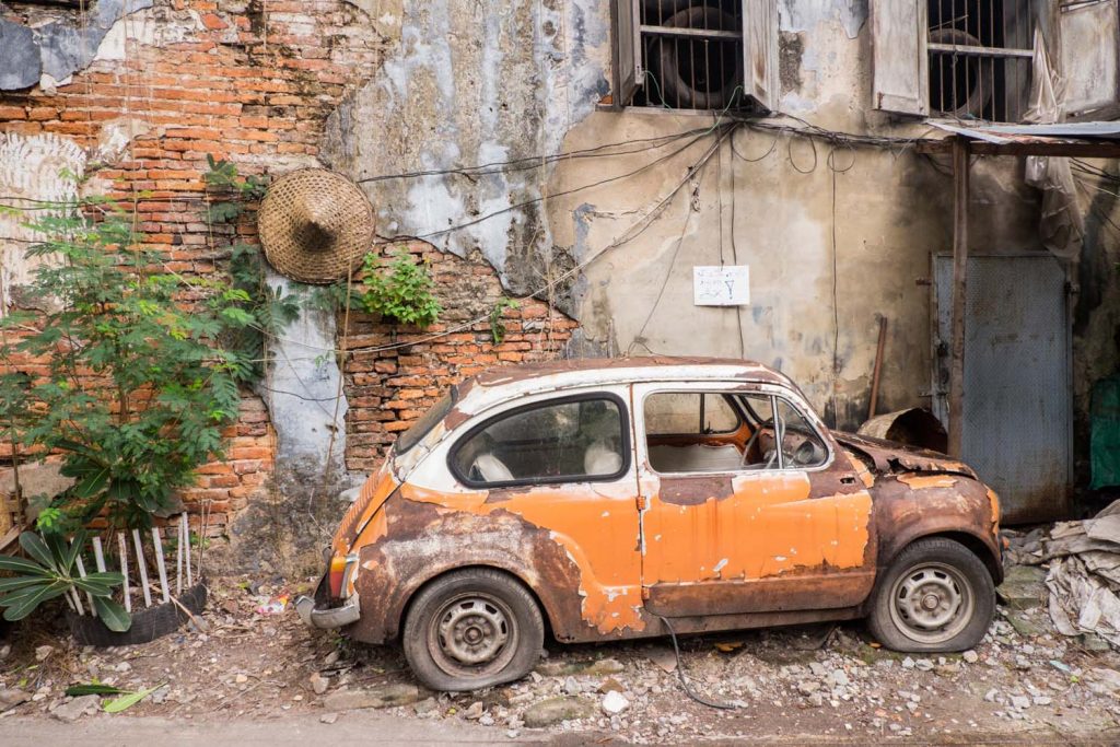 Old VW Beetle at Talad Noi, Bangkok