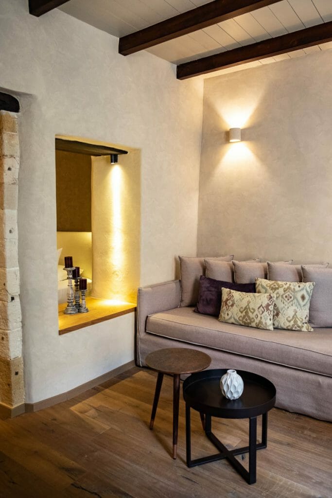 Suite with couch at J&G Suites in Chania